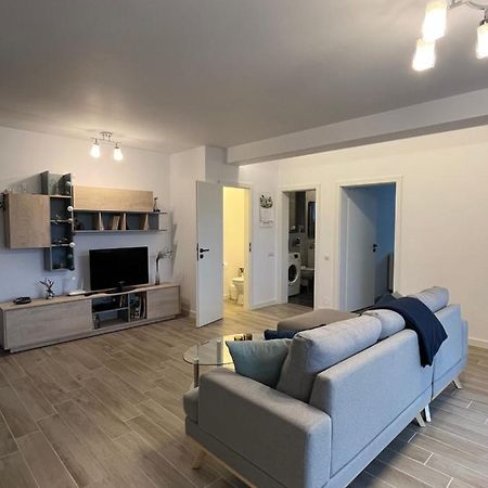 Azzurro Apartment Σίμπιου Εξωτερικό φωτογραφία