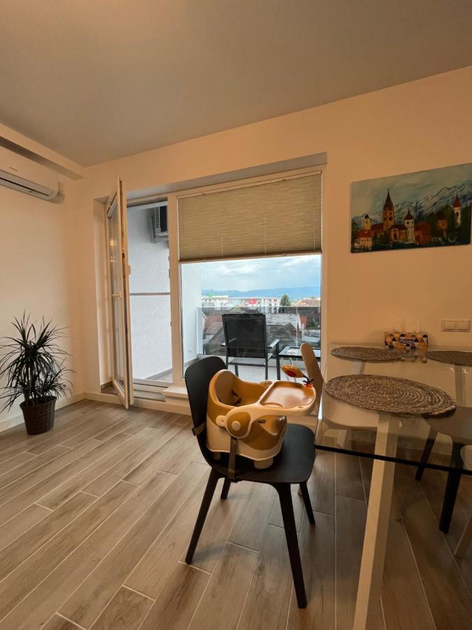 Azzurro Apartment Σίμπιου Εξωτερικό φωτογραφία
