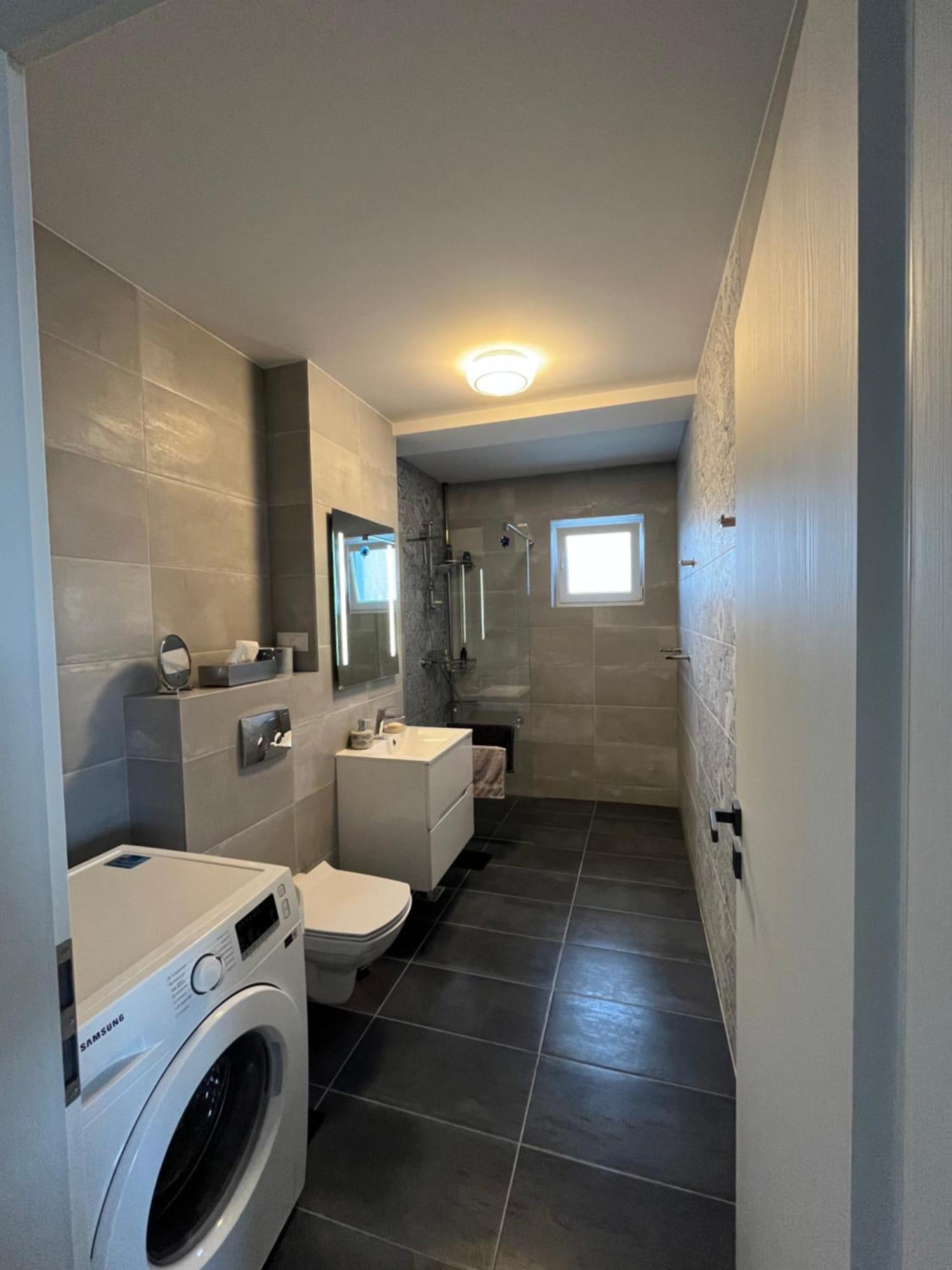 Azzurro Apartment Σίμπιου Εξωτερικό φωτογραφία